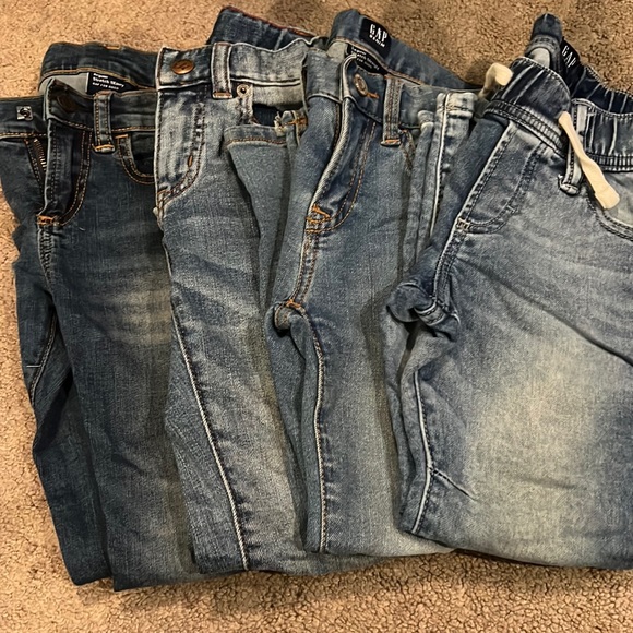 Boys like new size 5 jeans - Picture 1 of 1